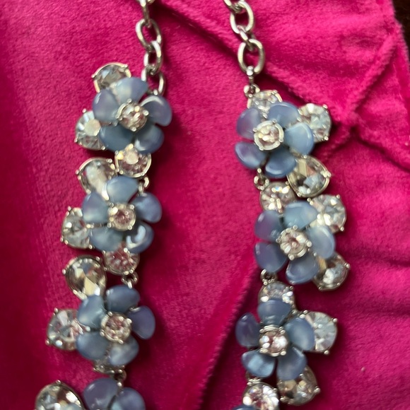 Pretty statement necklace!!! - Picture 2 of 2